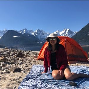 Meet your Posher, Stephanie